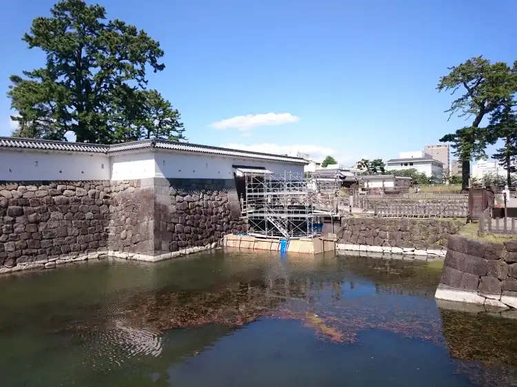 Hotels near Sumiyoshi Bridge