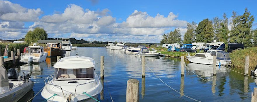 Hafen Zecherin