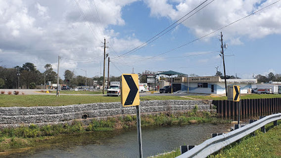 Greyhound: Bus Station