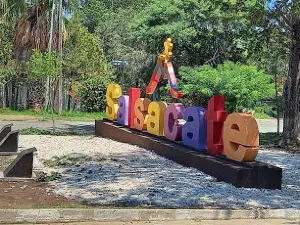 Plazoleta de la Madre