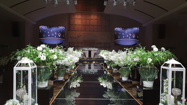 Amor Convention wedding