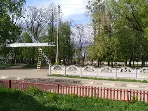 Skver Tsementnykiv