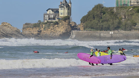 Green Glisse Surf School