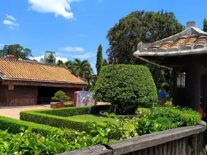 Duc Thanh School