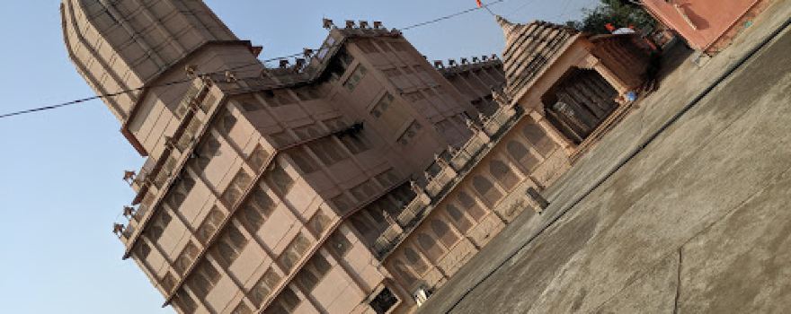 Sant Shree Gulabbaba Samadhi Mandir Takarkheda More,Anjangaon Surji, Diss. Amravati Maharashtra