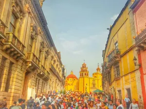 드 라 파즈 광장