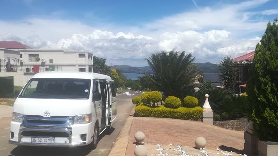 Hartbeespoort Dam Snake and Animal Park