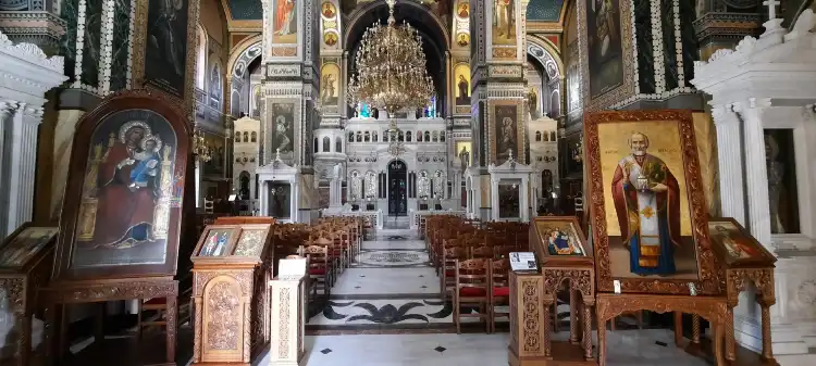 Hotel dekat Church of Saint Nicholas