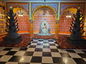 Lucky's Celebrity Wax Museum