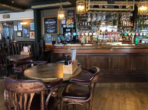 鄰近貝斯沃特爾的酒店