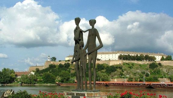 Monument to the Victims of the Raid