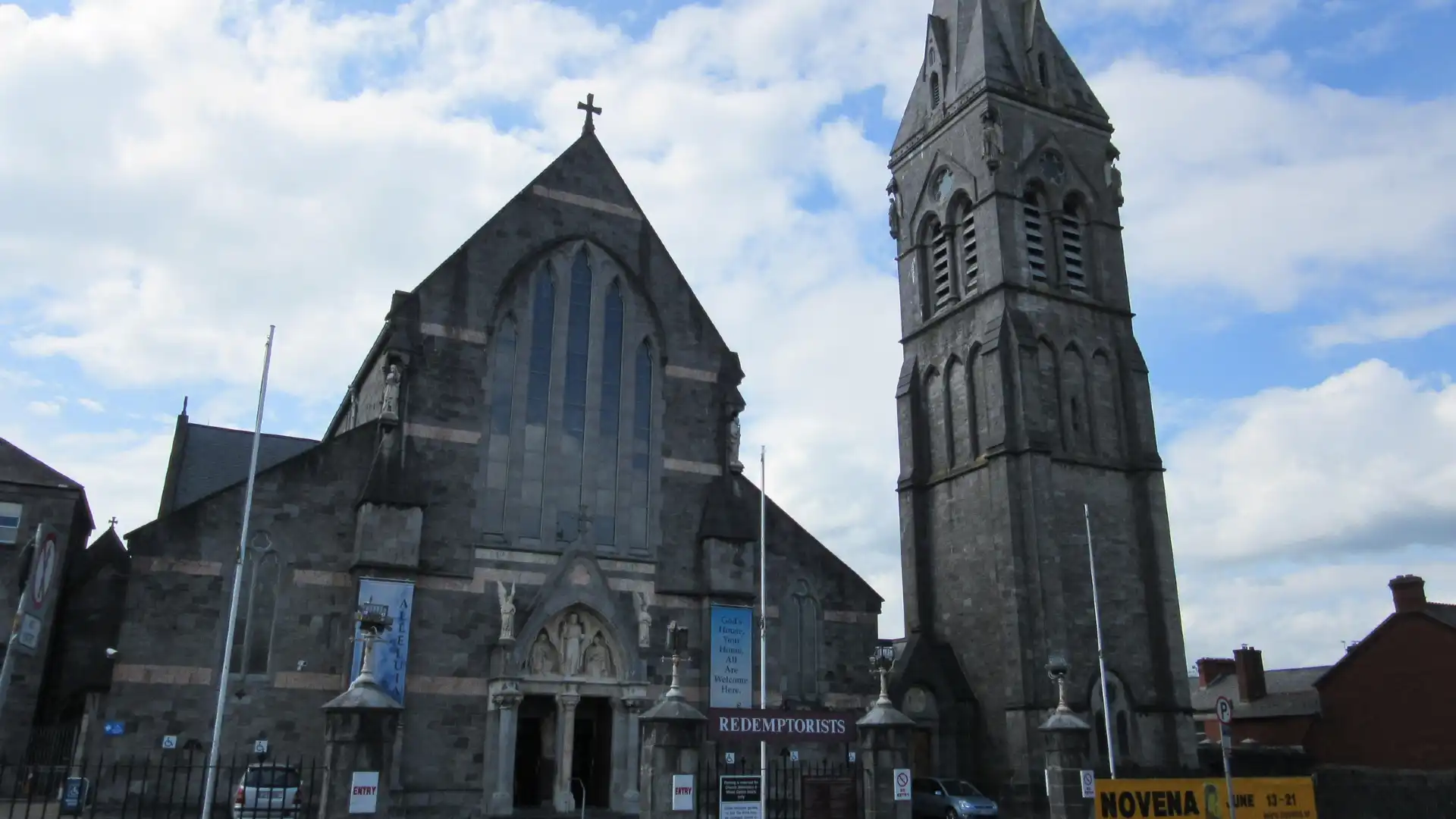 Hoteles cerca de Redemptorist Church