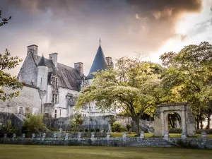 Castle De Crazannes