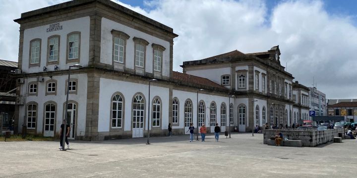 Campanha Railway Station