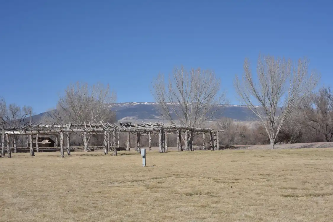 Hotels near Confluence Park