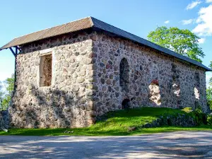 Limbažu muzejs, viduslaiku pilsdrupas un skatu tornis