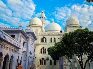 Waris Paak Dargah