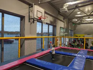 Jumping Park Trampolin