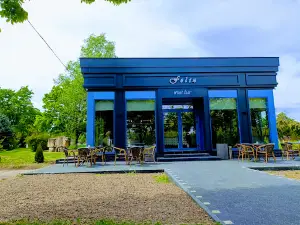 Feliz Wine Bar