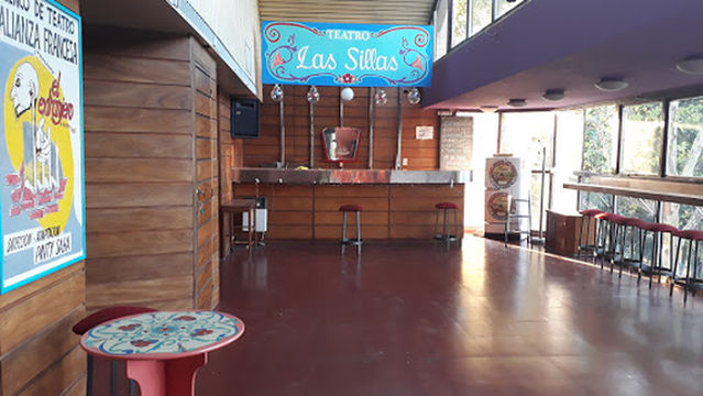Las Sillas Theatre