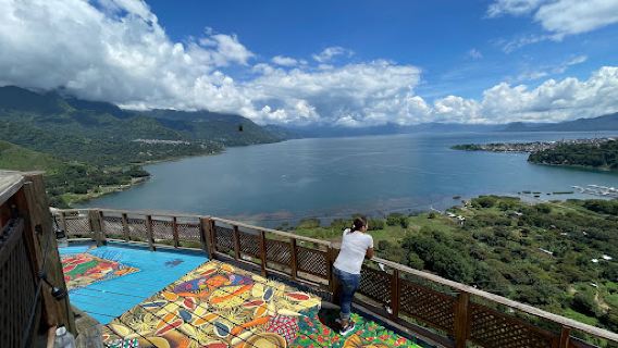 Mirador Kaqasiiwaan