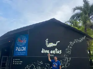 Dive Aetas Thoddoo