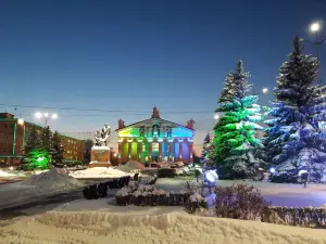 Nizhnetagil'skiy Dramaticheskiy Teatr Imeni Mamina-Sibiryaka