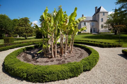 Château de Beaulon - Parc et Fontaines bleues