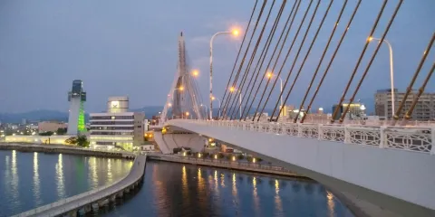 青森灣大橋