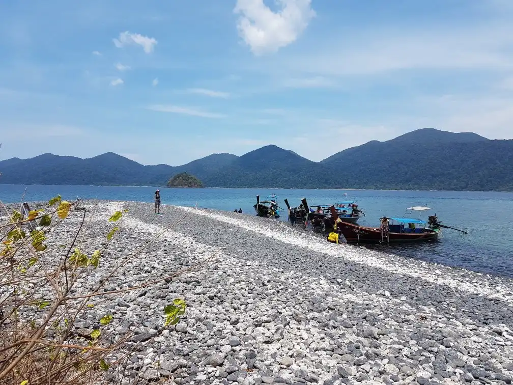 Hotels near Hin Ngam Beach