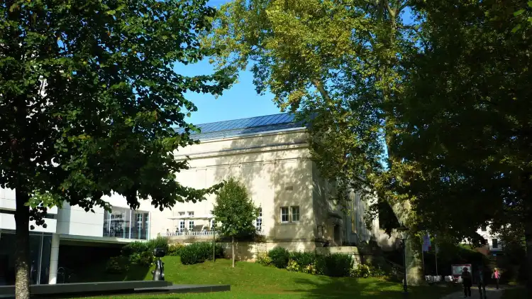 Hotels near Staatliche Kunsthalle Baden-Baden