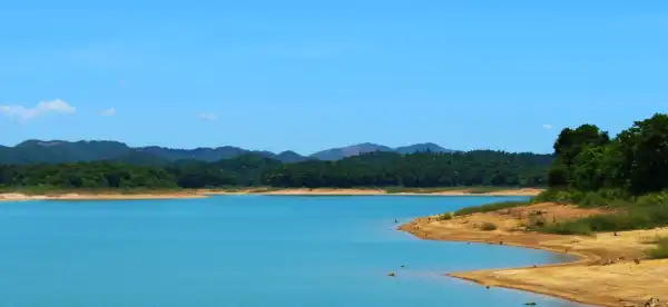 Penginapan Melia di Hac Thanh