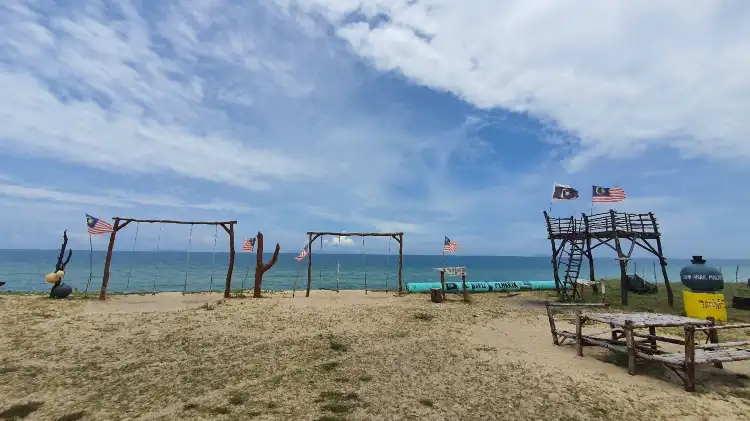 Hotels near Penarik Beach