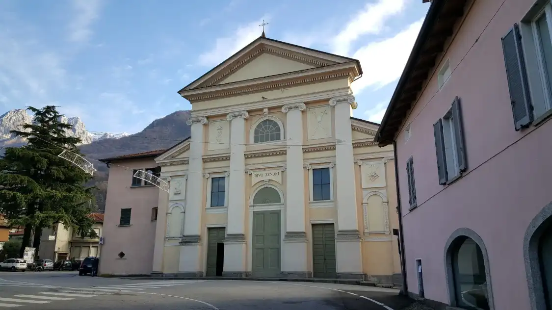 Các khách sạn gần Chiesa di S. Zenone