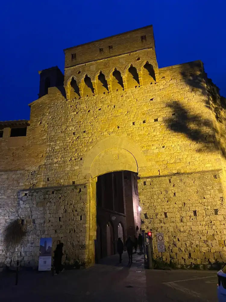 Hotels near P.ta S.Giovanni