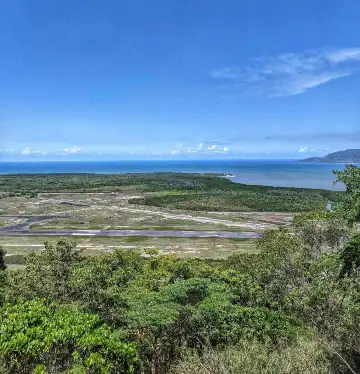 Hotels near Mount Whitfield Conservation Park