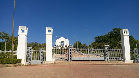 Lâm Hà Martyrs' Monument