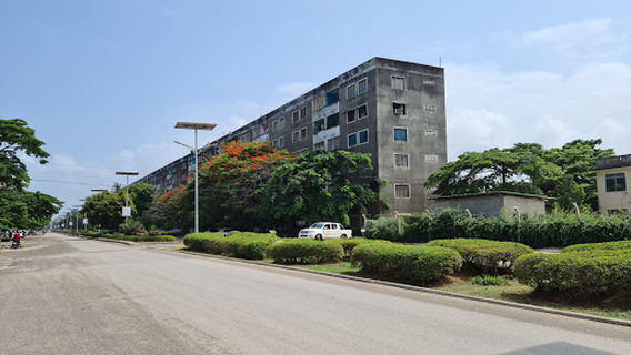 Mau Zedong's Stadium