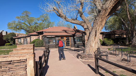 Tséyi' Diné Heritage Area - Cottonwood Campground at Canyon De Chelly