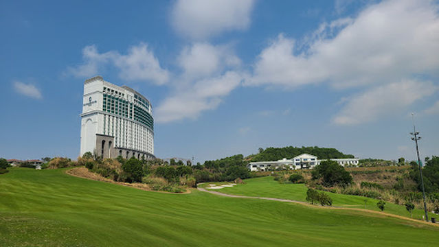 Sân Golf FLC Hạ Long