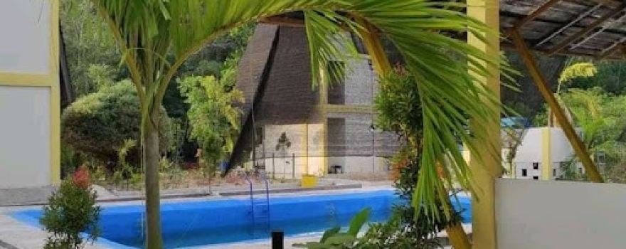 Swimming pool and Cottage "Embun Pagi"