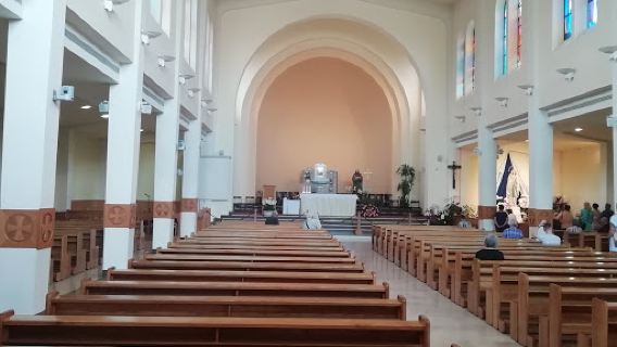 Statue of the Risen Christ