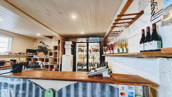 Swinging Gate Vineyard