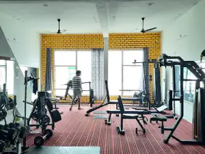 ROYAL GYM