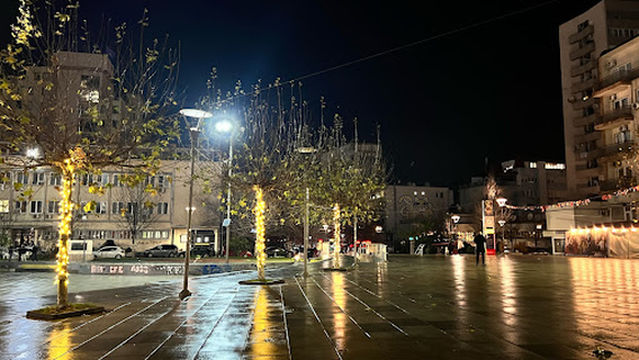 Zahir Pajaziti - Statue