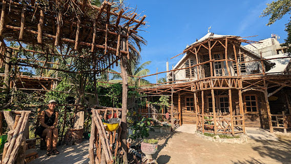 Iguana Eco Sanctuary