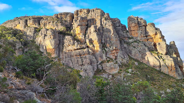 Arapiles Mountain Shop / Arapiles Resoles