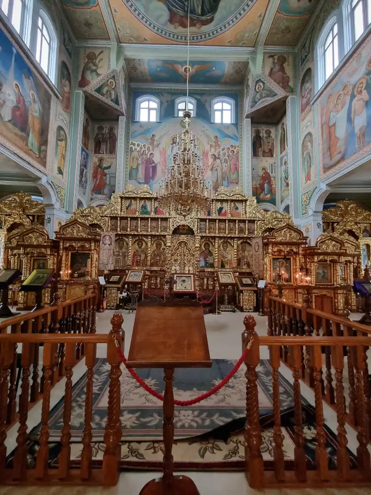 Hotel dekat St. Nicholas Cathedral