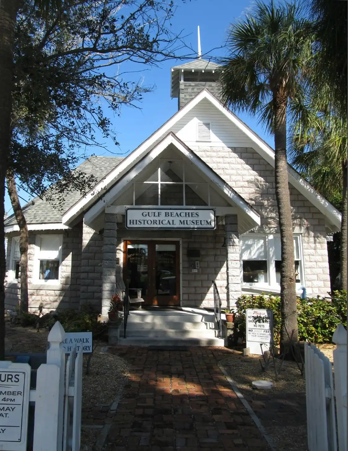Hotels near Gulf Beaches Historical Museum
