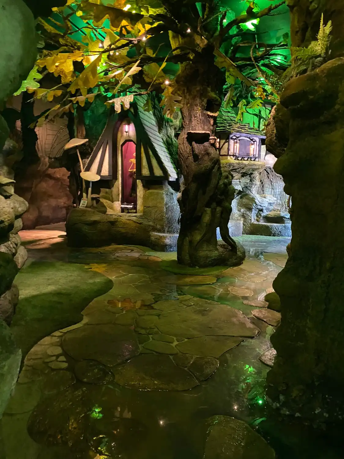Hotels near Wizard Quest